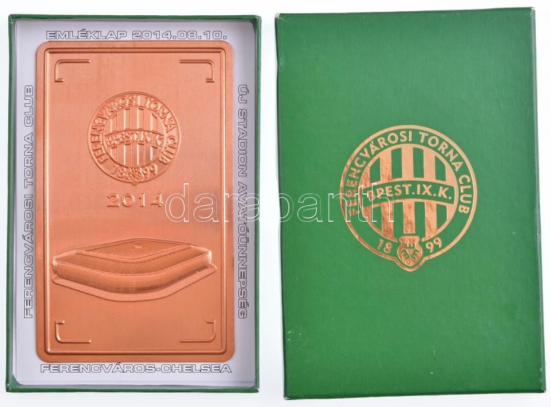 2014. 'Ferencvárosi Torna Club - Emléklap 2014.08.10. - Új stadion avatóünnepség - Ferencváros-Chelsea' emléklap + hozzárögzített Br lemezplakett a Groupama Aréna megnyitása alkalmából, eredeti tokban (73x119mm) T:1