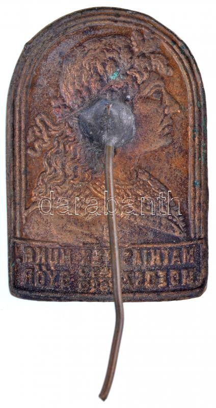 1940. 'Mathias Rex Hung. MDEOSZ (Magyar Dalegyletek Országos Szövetsége) 1440-1940 Győr' zománcozott bronz jelvény (34x23mm) T:2- sérült tű - Image 2