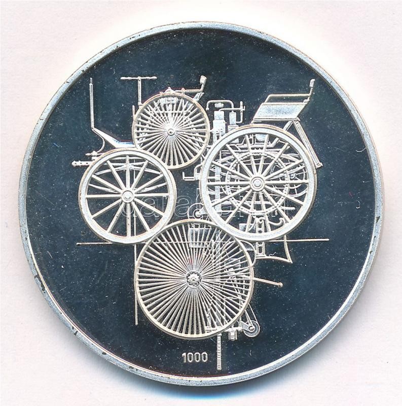 Német Szövetségi Köztársaság 1989. 'Daimler-Benz - 100 éves az autómobil' jelzett Ag emlékérem (25,04g/0.999/40mm) T:PP FRG 1989. 'Daimler-Benz - 100 Years of the car mobile' hallmarked Ag commemorative medallion (25,04g/0.999/40mm) C:PP - Image 2