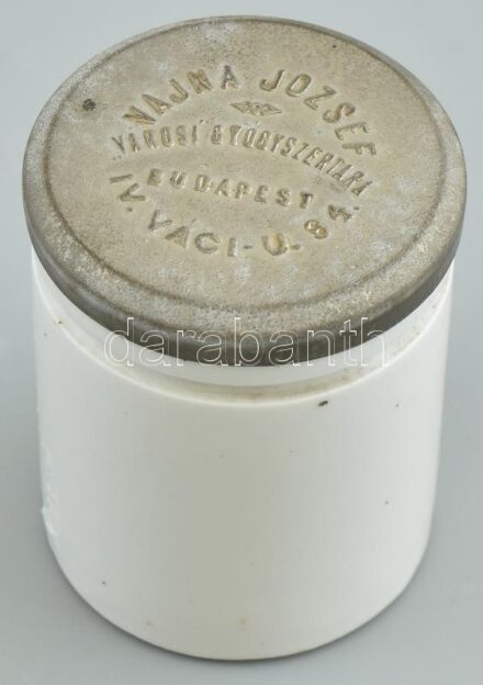 Gyógyszeres tégely, porcelán, Vajna József gyógyszertára Budapest, kopott, m: 6,5cm