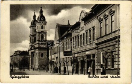 Nyíregyháza, Bethlen utca, Erzsébet hölgyfodrász, templom, fehérnemű bolt, könyv bolt (EK)