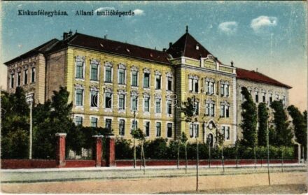 Kiskunfélegyháza, Állami tanítóképezde. Roykó B. kiadása (EK)