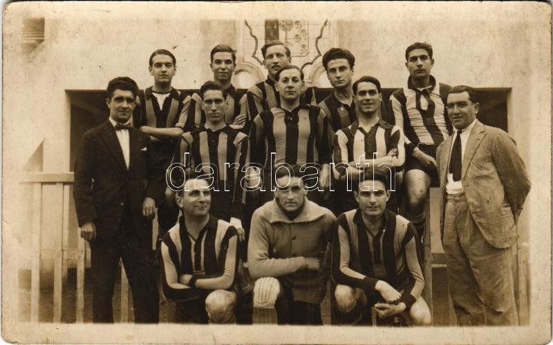 Magyar labdarúgócsapat, foci, sport / Hungarian football team. photo