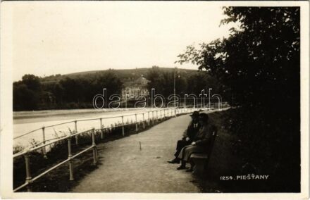 Pöstyén, Piestany; Vág folyó partja / Váh riverside