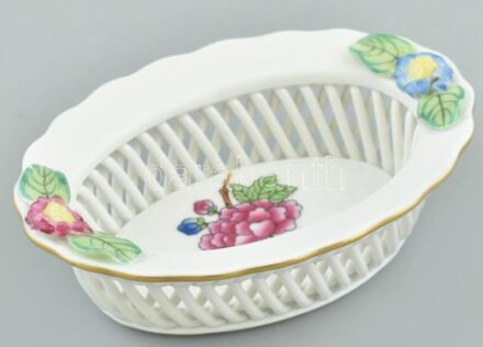 Herendi Eton mintás porcelán fonott kosárka, kézzel festett, jelzett, lepattanásokkal, 9,5×7×3 cm