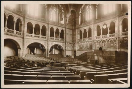 cca 1930-1940 Bp., Parlament (belső), alsóházi ülésterem, fotó, 17,5x12 cm