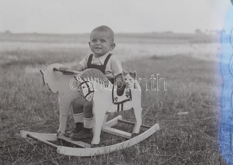 Üvegnegatívok vegyes témában, karácsony, gyerekjáték, portrék, stb., 17 db, 6,5×9 cm - Image 2