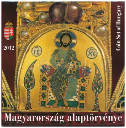 2012. 5Ft-200Ft (6xklf) elsőnapi veret, 'Magyarország Alaptörvénye' forgalmi sor szettben. Belső tokon a ragasztás kissé elengedett. T:1