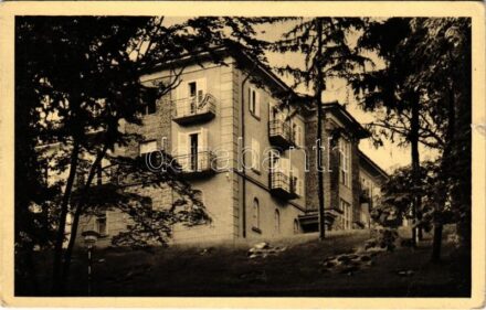 1941 Parád-gyógyfürdő, Gyógyszálló (szakadás / tear)