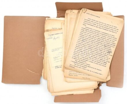 Brachfeld Siegfried (1917-1978) német származású magyar újságíró, konferanszié beszédei, szövegvázlatok, stb., egy mappányi eredeti gépirat