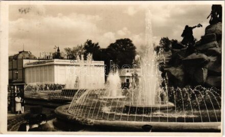 1941 Budapest, Budapesti Nemzetközi Vásár (BNV), Goldberger és Röck István pavilonjai, szökőkút