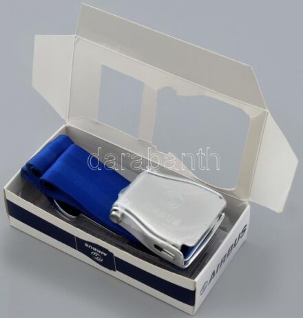 Airbus biztonsági öv original dobozban.