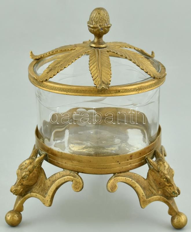 Dekoratív réz kínáló üveg betéttel, kisebb kopásnyomokkal, az üveg peremén csorbával, d: 9,5 cm, m: 15,5 cm