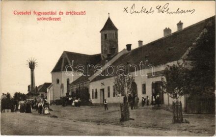 1918 Cseszte, Castá; Fogyasztási és értékesítő szövetkezet üzlete, templom és plébánia, Szentháromság szobor. Phot. Novák és Modor / cooperative shop, church and parish, Holy Trinity statue (EK)