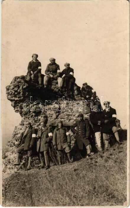 1923 Mecsek (Pécs), Jakab-hegy, az esztergomi motoros klub tagjai. photo (EK)