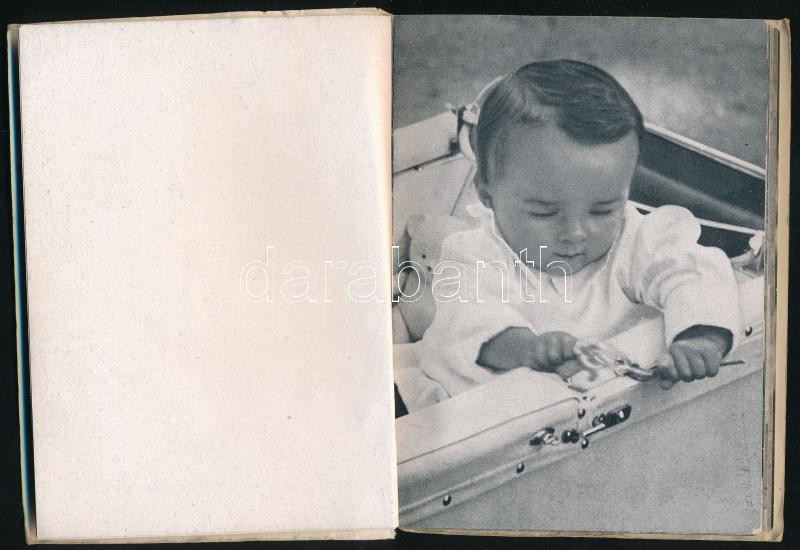 A gyermek. Fényképezte: Erdődi Mihály. Bp.,(1943),Danubia, 40 t. Erdődi Mihály (1899-?) fotóművész, fotóriporter fekete-fehér fotóival. Kiadói papírkötés, két lap laza, egy lapon szakadással, pár hiányzó lappal. - Image 2