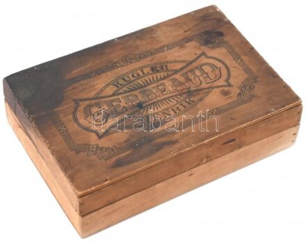 Kugler Gerbeaud fadoboz fedéllel, kopott, foltos, 13x19x5 cm