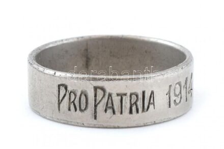 I. Világháborús 'Aranyat vasért!' acél gyűrű, rozsdás, kopott, 'Pro patria 1914' felirattal.