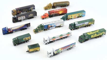 12 db 1:87 fém fülkés kamion modell.