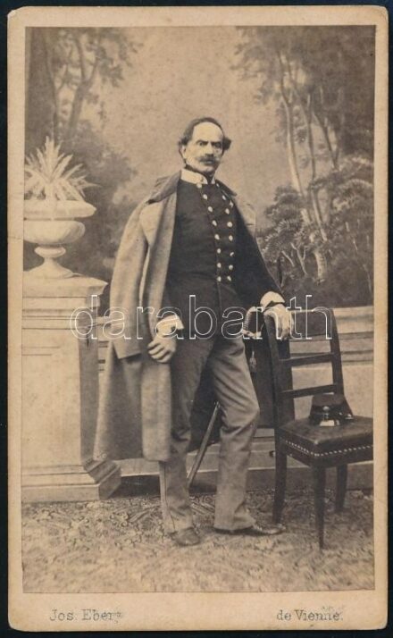 cca 1870 Idős katona műtermi portréja, keményhátú fotó Josef Ebert bécsi műterméből, 10,5×6,5 cm
