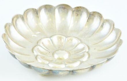 Ezüst (Ag) Art deco kínálótál, jelzett,d:25,5 cm, nettó: 380 g