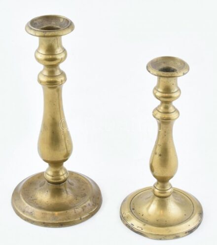 Régi bronz gyertyatartó 2db, m:21-25cm, kopott