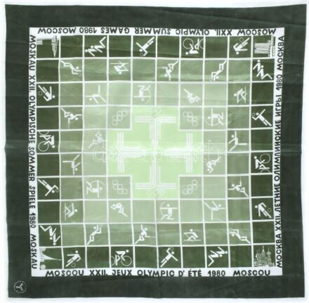 Moszkvai olimpiai kendő, 82×82 cm