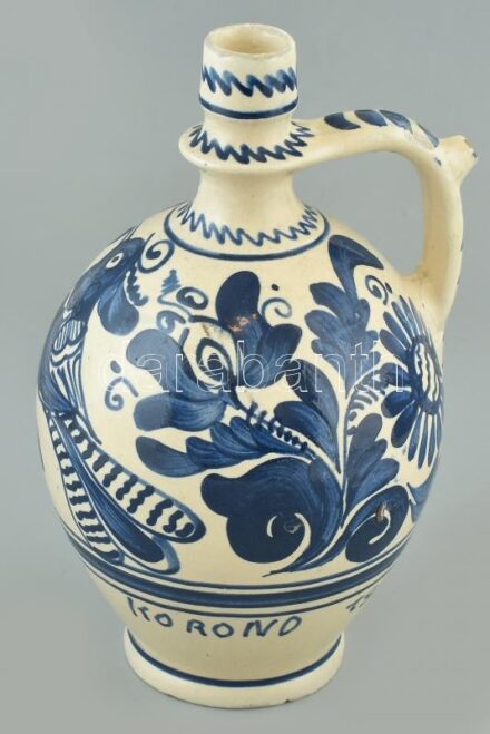 Máthé Dénes Korond 1981 népi írókázott korsó, kopásnyomokkal, m:27cm