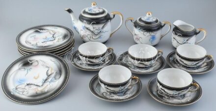 Japán Kutani, litofán, gésafejes (csésze alján, áttetsző) tojáshéj porcelán teás készlet 6 személyes, egy csésze hiányzik + 6 db süteményes tányér Dombornyomott, kézzel festett, jelzett, hibátlan. / Set of Japanese tea porcelain