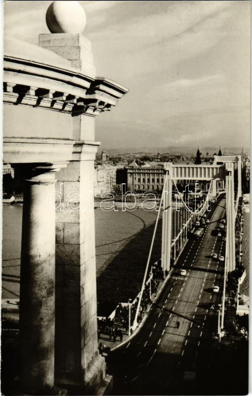 Budapest, Erzsébet híd, autóbusz, automobilok. Képzőművészeti Alap Kiadóvállalat