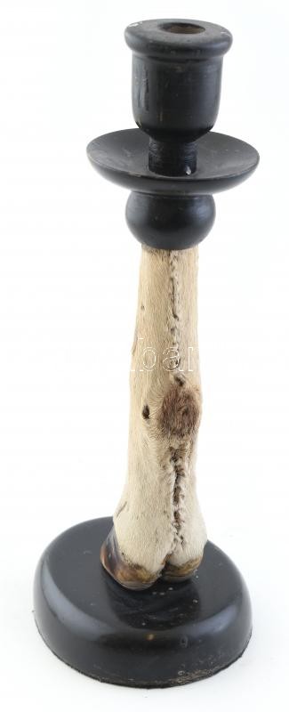 Figurális gyertyatartó trófea, afrikai antilop lábbal díszítve, kopott, m:29cm - Image 2
