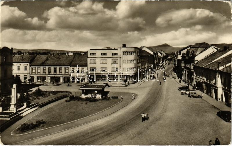1946 Liptószentmiklós, Liptovsky Mikulás; Pamatnik osloboditel'ov, Stefanikova ul. / utca, emlékmű, üzletek, automobilok / street view, automobiles, shops, monument (EB)