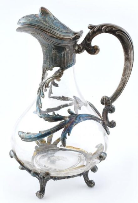 Karaffa, üveg, fém rátéttel, kopott, jelzés nélkül, m:27cm