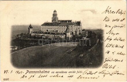 1903 Pannonhalma, Győrszentmárton; apátság az ezredéves emlék felől + 'VESZPRÉM - GYŐR 318' vasúti mozgóposta bélyegző (EK)