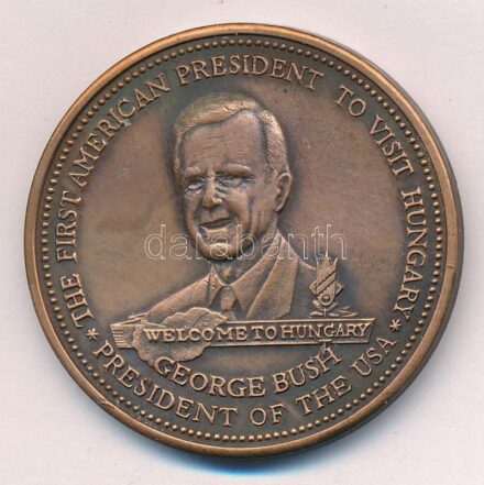 Bozó Gyula (1913-2004) 1989. 'George Bush látogatása Magyarországon' Br emlékérem (42,5mm) T:1-