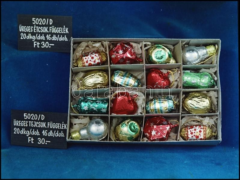 cca 1960-1970 Édesipari termékek színes negatívjai, 8 db, 6×9 cm - Image 2