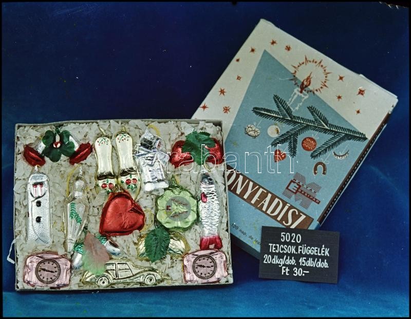 cca 1960-1970 Édesipari termékek színes negatívjai, 8 db, 6×9 cm - Image 3