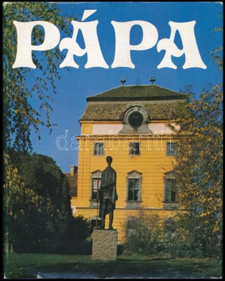 Pápa. Szerk.: Nádasdy János. Bp., én., Idegenforgalmi Propaganda Kiadó Vállalat. Fekete-fehér és színes fotókkal. Kiadói egészvászon-kötés, kiadói papír védőborítóban.