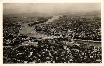 Budapest, Látkép a repülőgépről. M. Kir. Állami Térképészet légi felvétele II. sz.