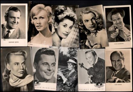 cca 1930-65 össz. 29 db fotó, fotólap és sokszorosított fotó, portrék német színészekről és előadókról elsősorban az NDK (DEFA) korszakból, többségében vetemedett, egy kisebbik része vágott, néhány kissé sérült, 12x6 és