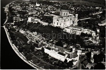 Esztergom, látkép. Képzőművészeti Alap Kiadóvállalat