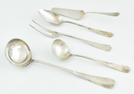 5 db ezüstözött alpakka, jelzett tálaló (merőkanál, tejmerő, húsvilla, tortalapát, pecsenye kanál) 23-31cm