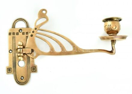 Gyertyatartó, bronz, szecessziós falikar, kis kopásnyomokkal, h.: 21, 5 cm. m.: 15 cm.