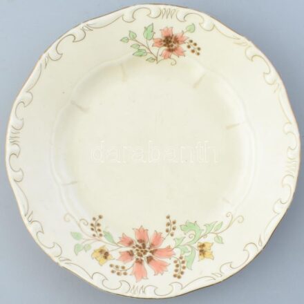 Zsolnay porcelán, kézzel festett, virágmintás, karcos máz, átmérő: 19 cm.