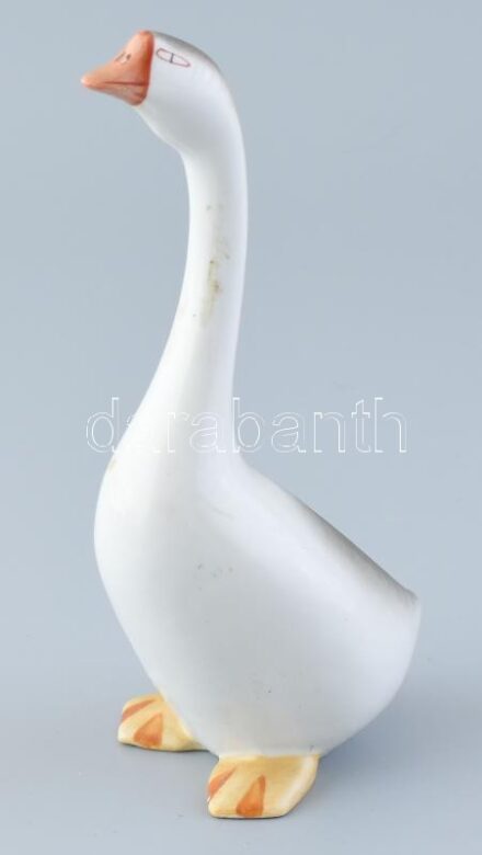Hollóházi porcelán liba, kézzel festet, jelzett, kopásnyomokkal, m: 16 cm