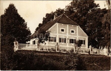 Enns, house. K. Bitzan photo