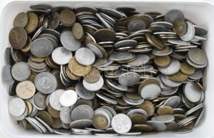 Vegyes magyar fillér-forint fémpénz tétel ~5Kg-os súlyban T:vegyes