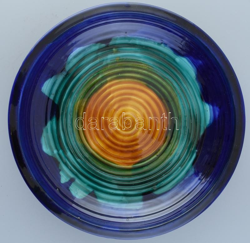 Kondor Éva (1938-): Kínáló tál. Mázas kerámia. Jelzett, hibátlan . d: 30 cm