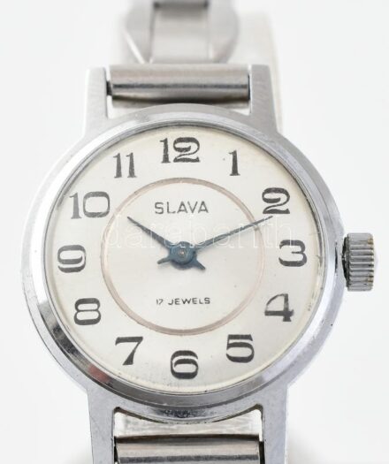 Slava acél tokos kézi felhúzós női karóra, fém szíjjal. D: 20 mm