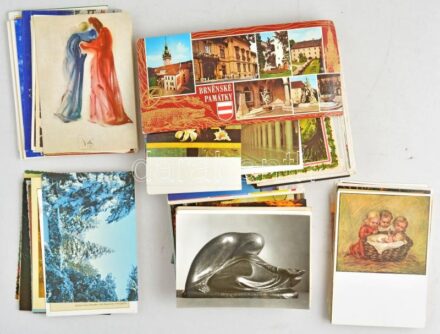 Kb. 200 db MODERN motívum képeslap dobozban / Cca. 200 modern motive postcards in a box